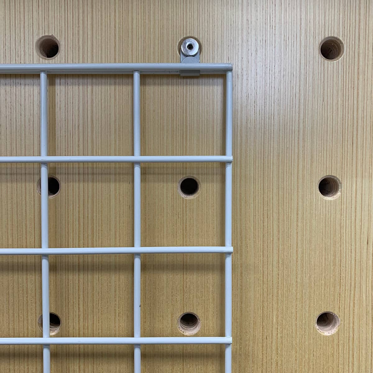 retail-grid-myWall Retail Grid - Image 1